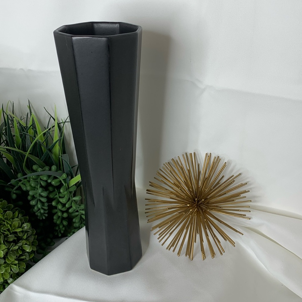 Vintage TOYO JAPAN tall black porcelain vase